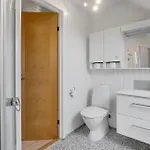 3 Bedroom Stunning In Hasle
