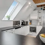 Apartment 3 Bedroom Stunning In