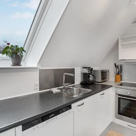 3 Bedroom Stunning In *