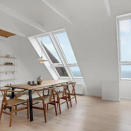 Apartment 3 Bedroom Stunning In Hasle