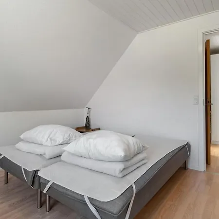 3 Bedroom Stunning In *