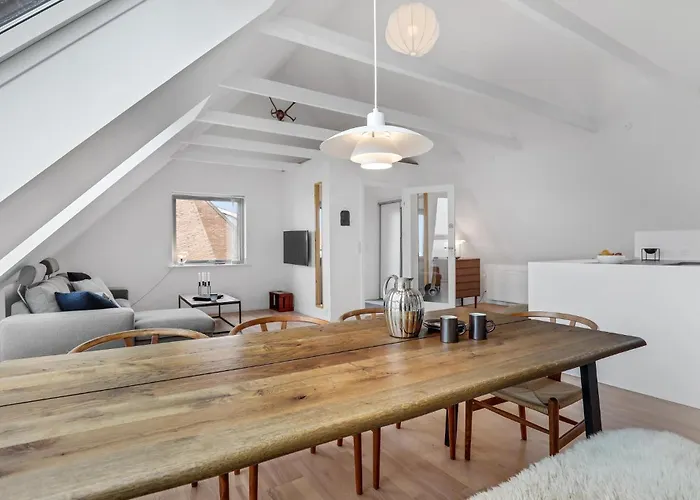 3 Bedroom Stunning In *